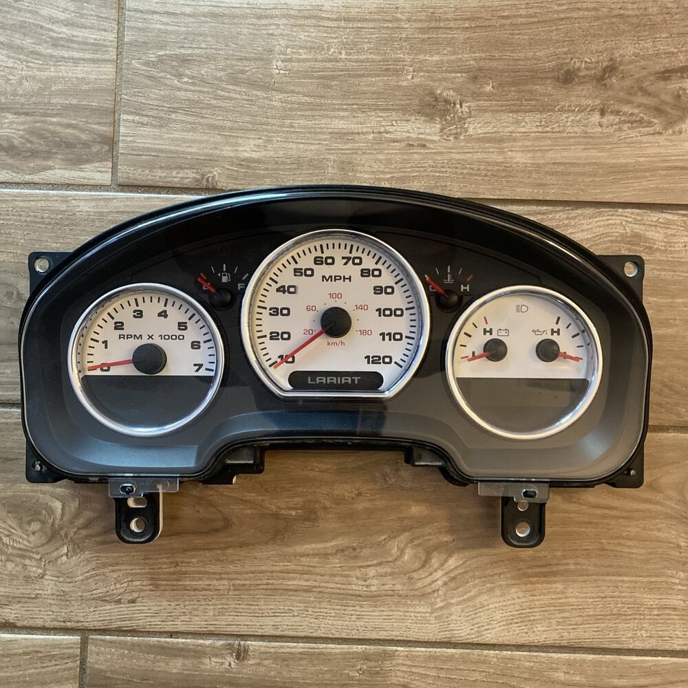 2004-2005 Ford F-150 5.4 Lariat Speedometer Instrument Cluster Gauge Unit OEM